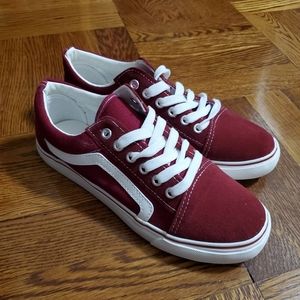NWT Red and White Canvas Shoes - Size 7